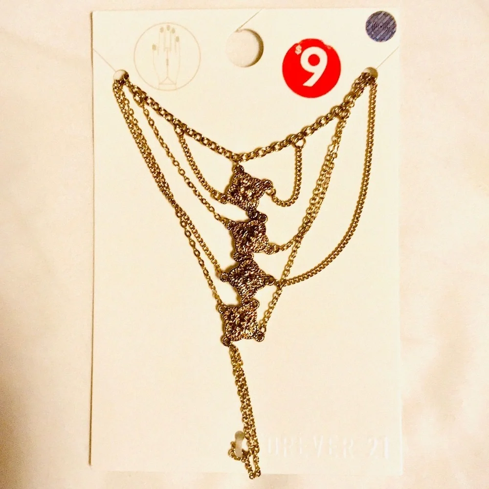 Forever 21 Gold Tone Star Hand Chain Jewelry - Picture 1 of 1